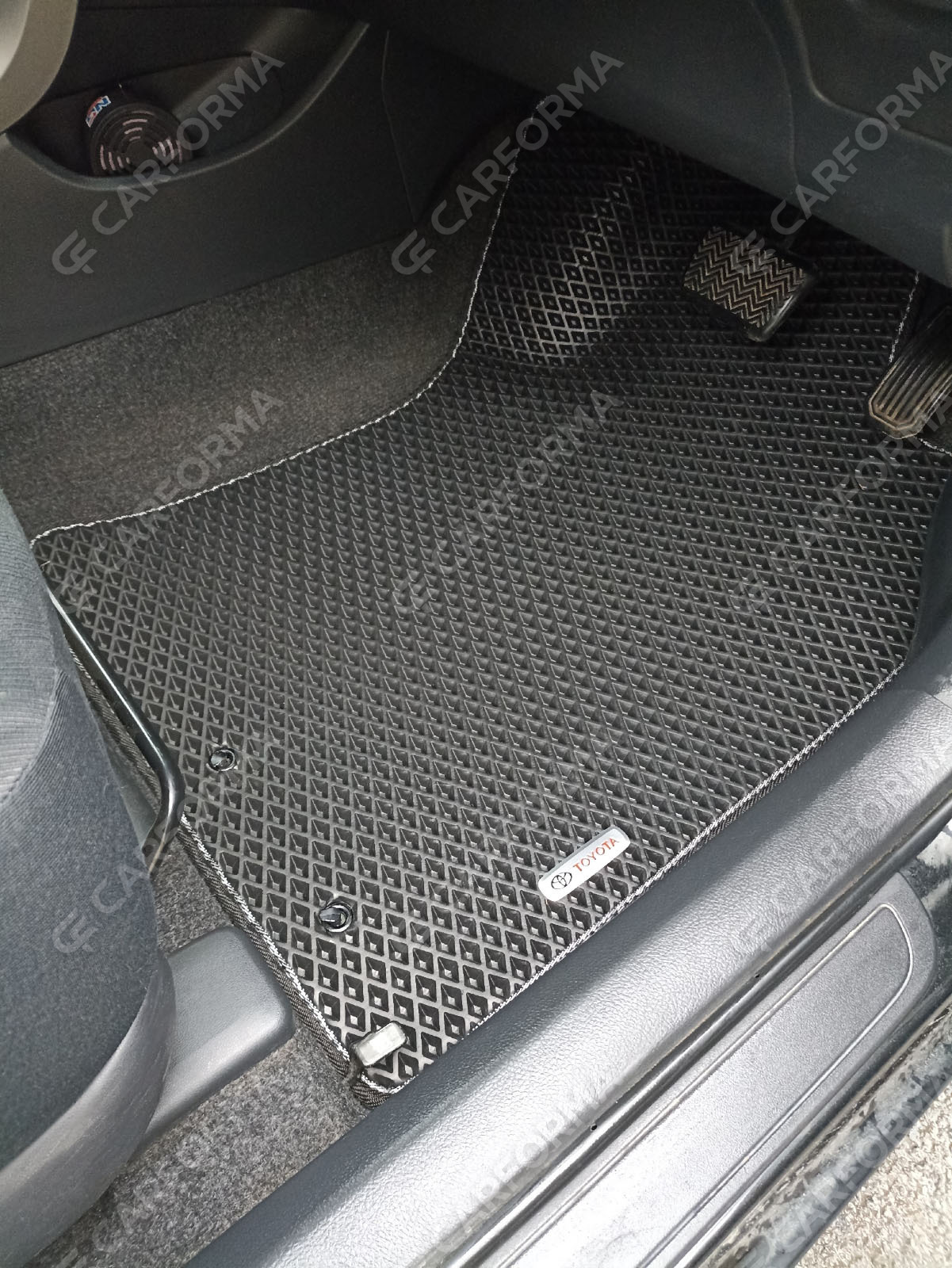 Ворсовые коврики на Toyota Corolla Fielder (E14) 2006&nbsp;-&nbsp;2012 в Тюмени