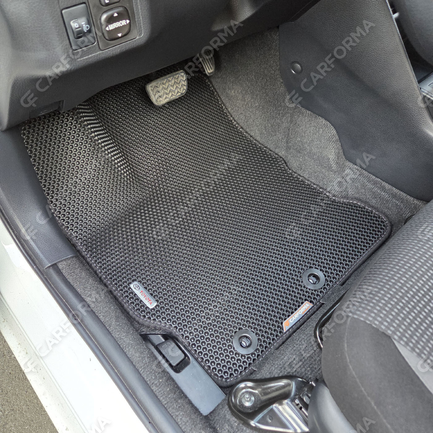 Коврики на Toyota Yaris L 2013&nbsp;-&nbsp;2026 в Тюмени