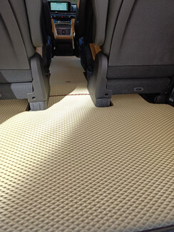 EVA коврики на KIA Carnival IV 11 мест 2020 - 2025 в Тюмени EVA коврики на KIA Carnival IV 11 мест 2020 - 2025 в Тюмени