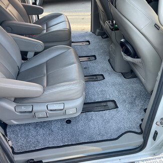 EVA коврики на KIA Carnival III 7 мест 2014 - 2021 в Тюмени EVA коврики на KIA Carnival III 7 мест 2014 - 2021 в Тюмени