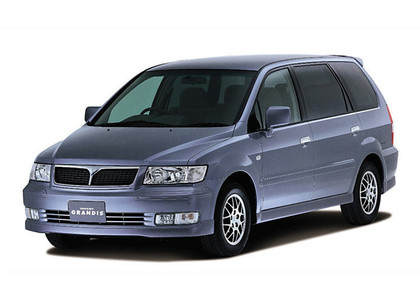Ворсовые коврики на Mitsubishi Chariot Grandis 1997 - 2003 в Тюмени
