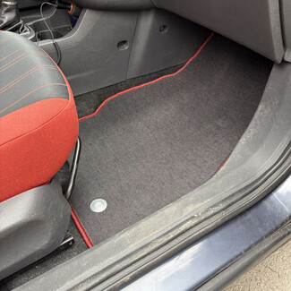 Коврики на Opel Corsa D 2006 - 2014 в Тюмени Коврики на Opel Corsa D 2006 - 2014 в Тюмени