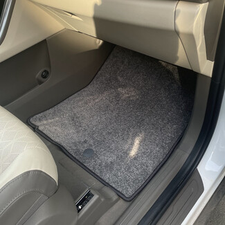 EVA коврики на KIA Carnival IV 11 мест 2020 - 2025 в Тюмени EVA коврики на KIA Carnival IV 11 мест 2020 - 2025 в Тюмени