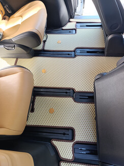 Ворсовые коврики на KIA Carnival IV корейская сборка 2020 - 2025 в Тюмени