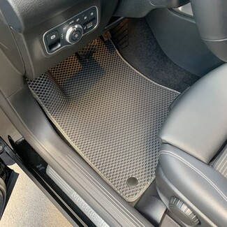 Ворсовые коврики на Mercedes GLB (X247) 2019 - 2026 в Тюмени Ворсовые коврики на Mercedes GLB (X247) 2019 - 2026 в Тюмени