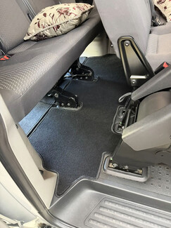 Коврики на Volkswagen Caravelle (T5) 2003 - 2015 в Тюмени Коврики на Volkswagen Caravelle (T5) 2003 - 2015 в Тюмени