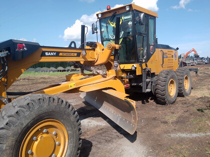 Ворсовые коврики на Спецтехника Автогрейдер SANY STG230C 8 AWD  в Тюмени