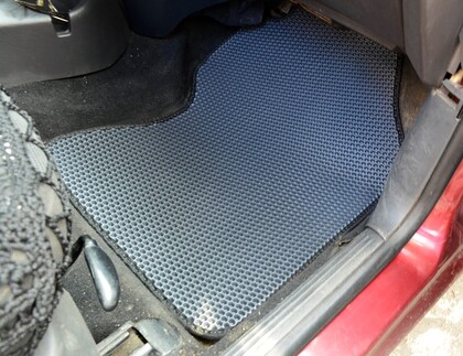 Ворсовые коврики на Ford Focus I 1998 - 2005 в Тюмени Ворсовые коврики на Ford Focus I 1998 - 2005 в Тюмени