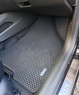 Коврики на Lada (ВАЗ) Aura 2023 - 2025 в Тюмени Коврики на Lada (ВАЗ) Aura 2023 - 2025 в Тюмени