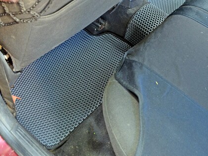 Ворсовые коврики на Ford Focus I 1998 - 2005 в Тюмени Ворсовые коврики на Ford Focus I 1998 - 2005 в Тюмени