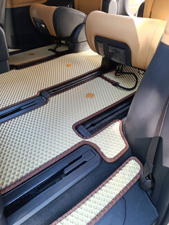 EVA коврики на KIA Carnival IV 11 мест 2020 - 2025 в Тюмени EVA коврики на KIA Carnival IV 11 мест 2020 - 2025 в Тюмени