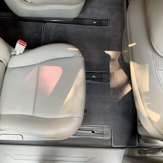 Коврики на KIA Carnival III 9 мест и 11 мест 2014 - 2021 в Тюмени Коврики на KIA Carnival III 9 мест и 11 мест 2014 - 2021 в Тюмени